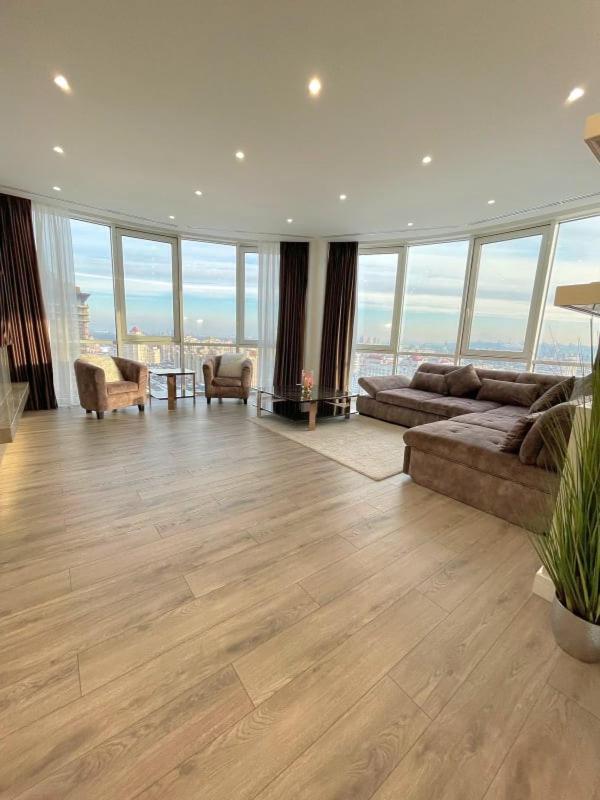 Vip Apartment 120M2 With Panoramic Windows, 22 Floor. Obolon كييف المظهر الخارجي الصورة