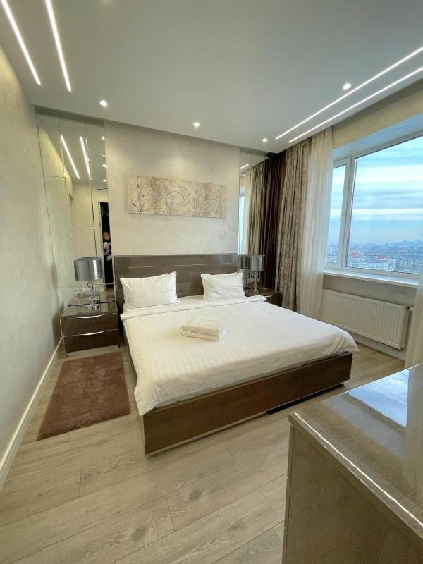 Vip Apartment 120M2 With Panoramic Windows, 22 Floor. Obolon كييف المظهر الخارجي الصورة
